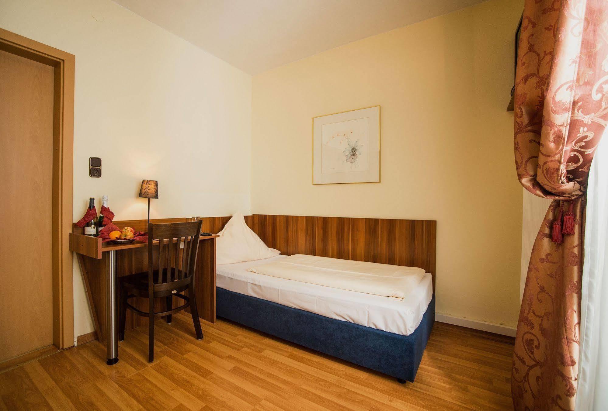 פרנקפורט Hotel Aria מראה חיצוני תמונה